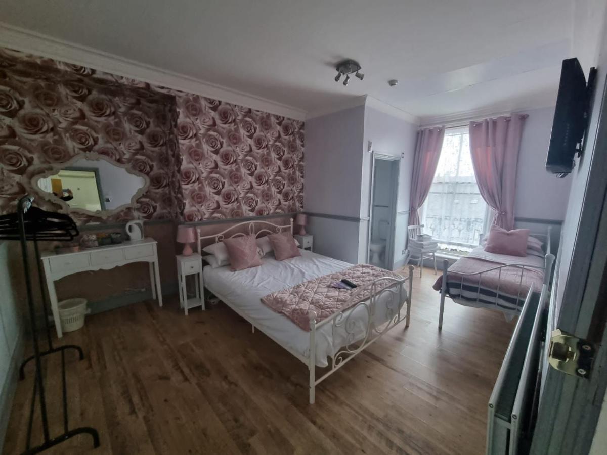 Lilyrose Hotel Whitby Esterno foto